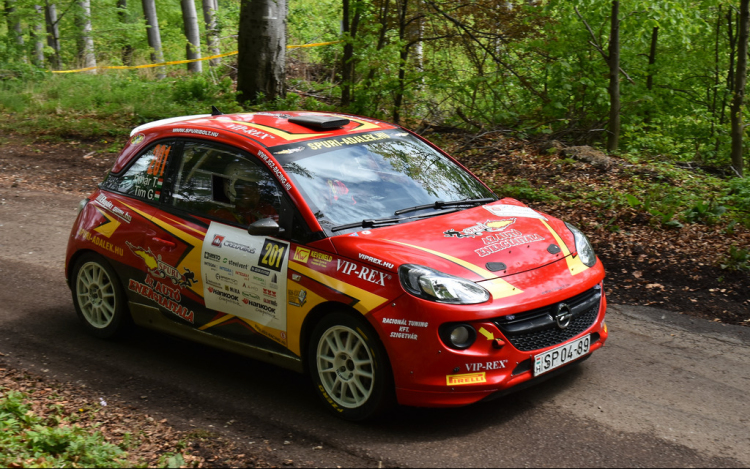 Rally: A régi motor nem bírta