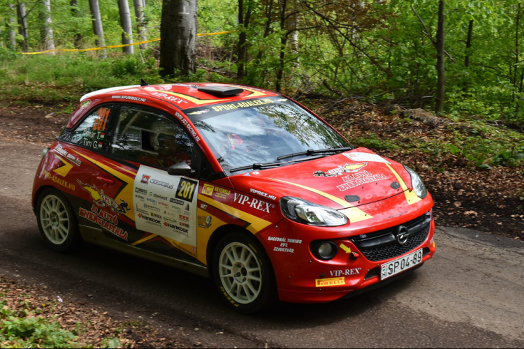 Rally: A régi motor nem bírta