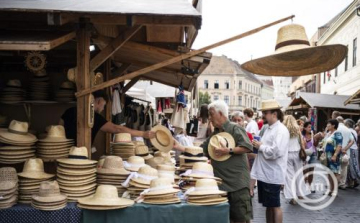 Augusztus 20. - Megnyílt a Mesterségek Ünnepe a budai Várban